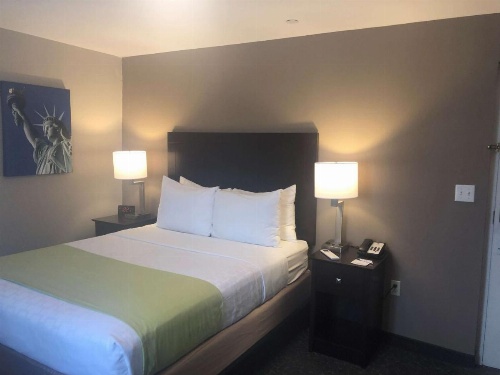 Best Western Fort Lee image 11